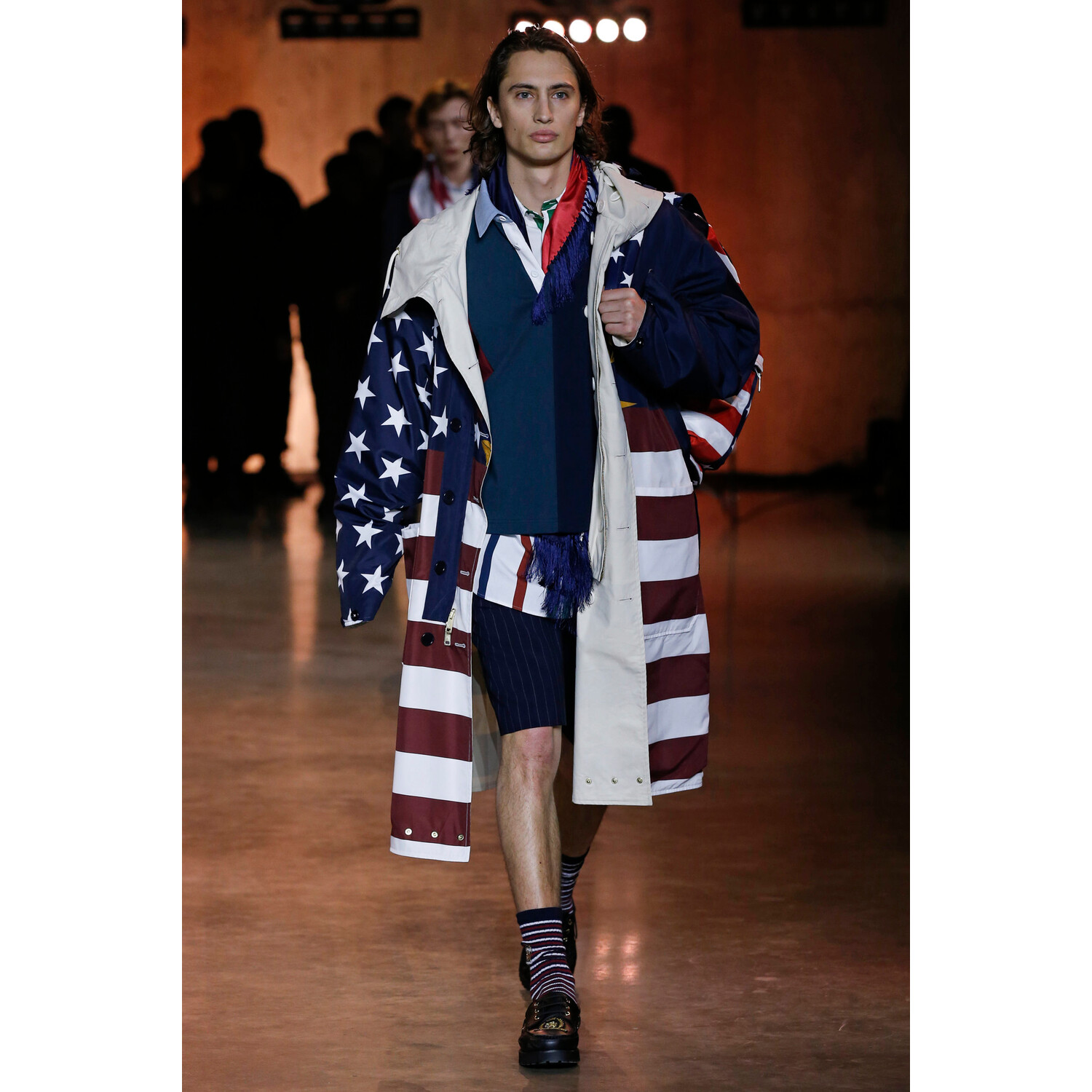 Фото Tommy Hilfiger Spring 2020 Ready-to-Wear / Томми Хилфигер весна-лето 2020 / Неделя моды: Лондон