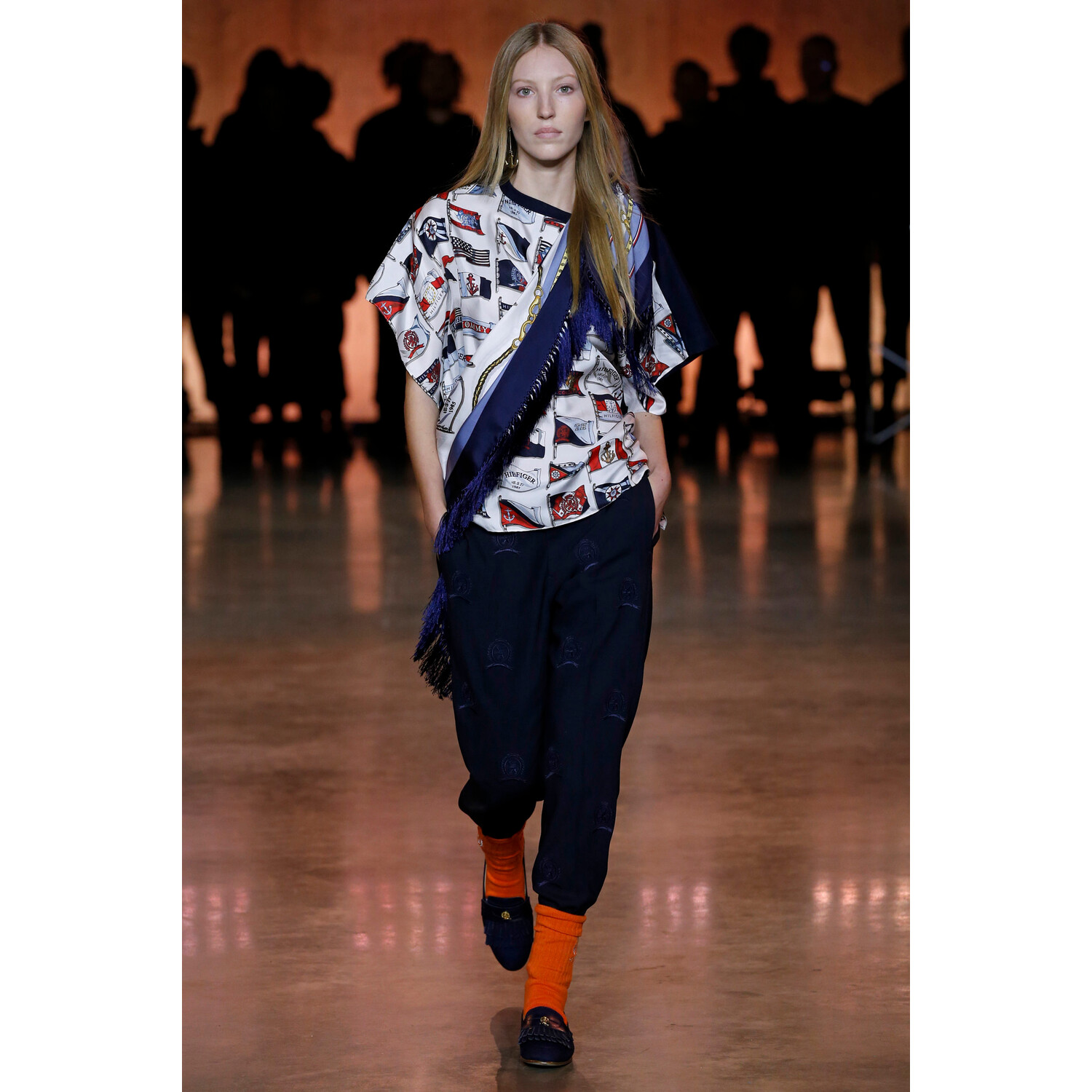 Фото Tommy Hilfiger Spring 2020 Ready-to-Wear / Томми Хилфигер весна-лето 2020 / Неделя моды: Лондон