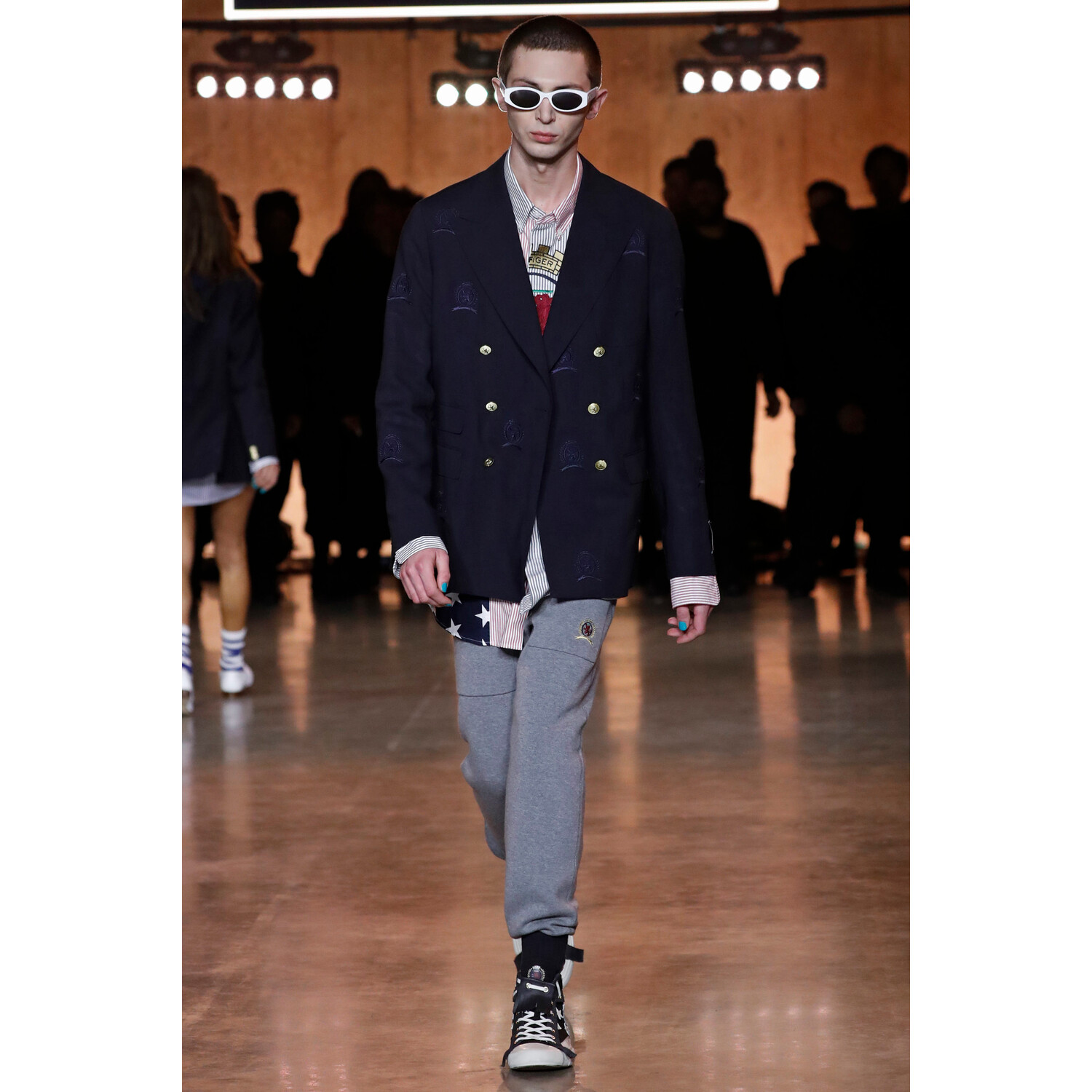 Фото Tommy Hilfiger Spring 2020 Ready-to-Wear / Томми Хилфигер весна-лето 2020 / Неделя моды: Лондон