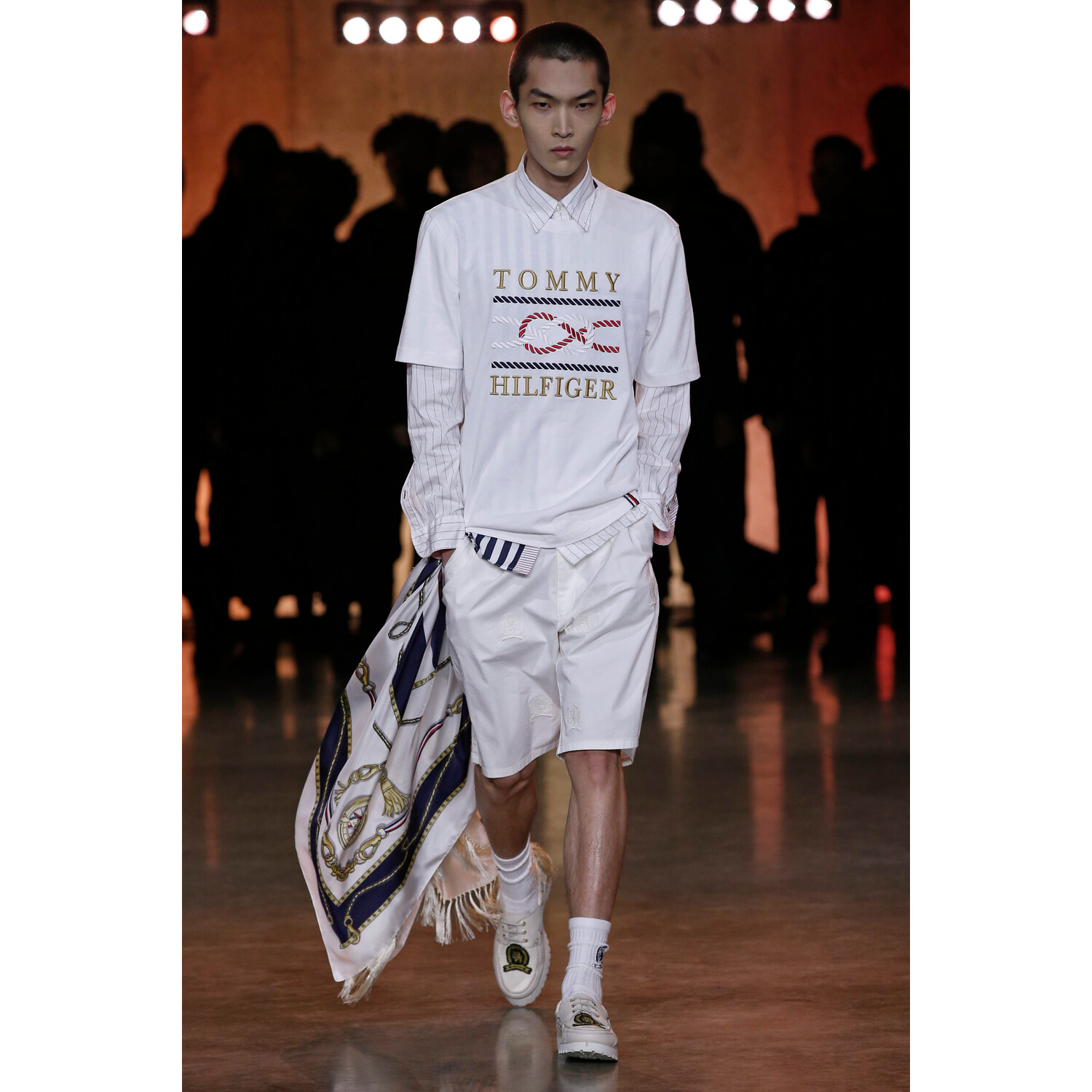 Фото Tommy Hilfiger Spring 2020 Ready-to-Wear / Томми Хилфигер весна-лето 2020 / Неделя моды: Лондон