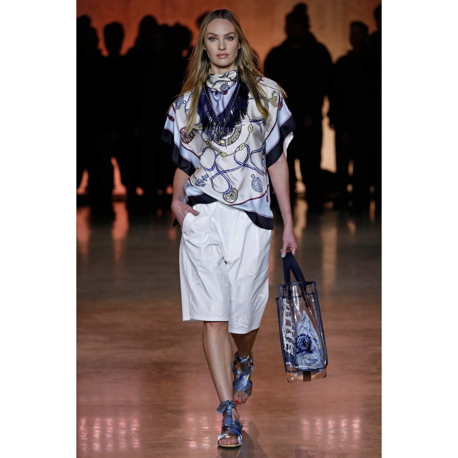 Фото Tommy Hilfiger Spring 2020 Ready-to-Wear / Томми Хилфигер весна-лето 2020 / Неделя моды: Лондон