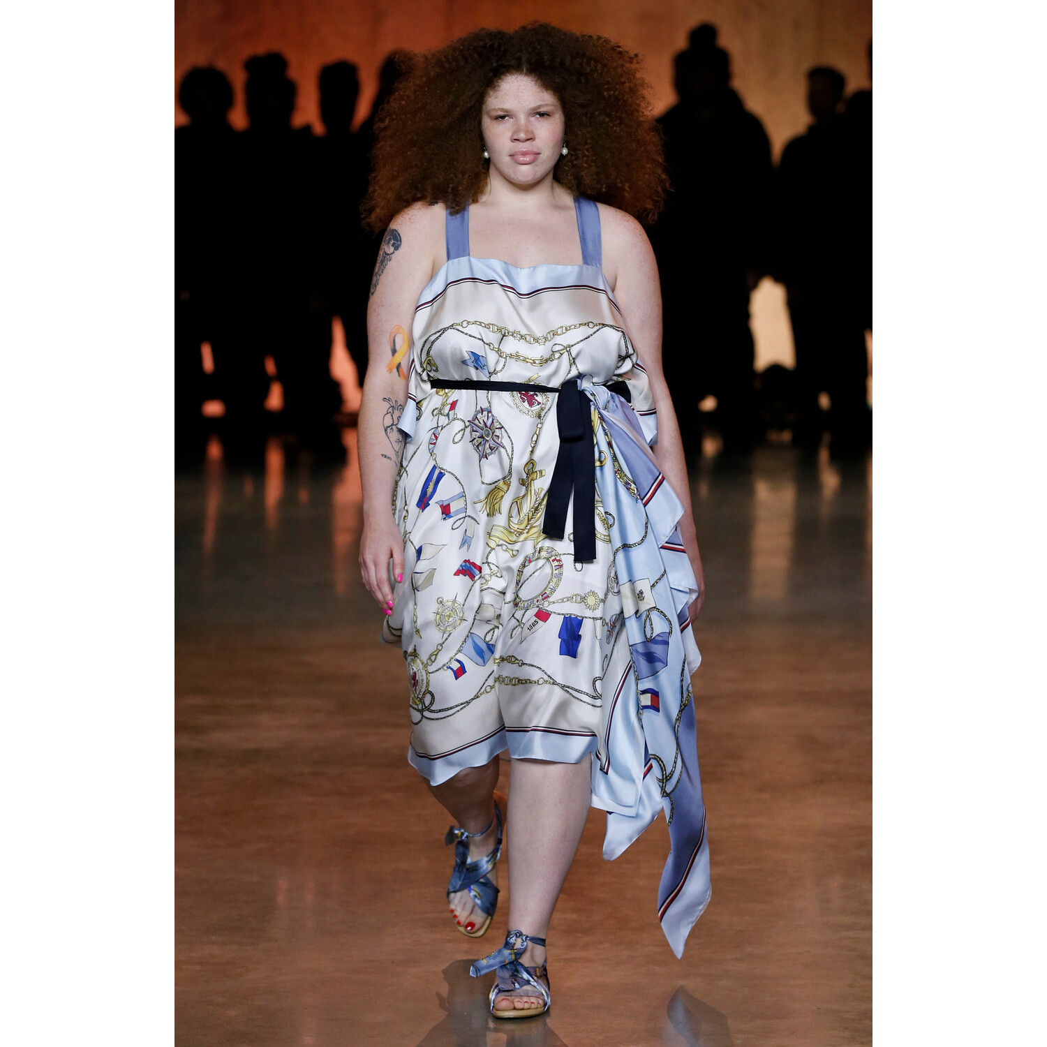 Фото Tommy Hilfiger Spring 2020 Ready-to-Wear / Томми Хилфигер весна-лето 2020 / Неделя моды: Лондон