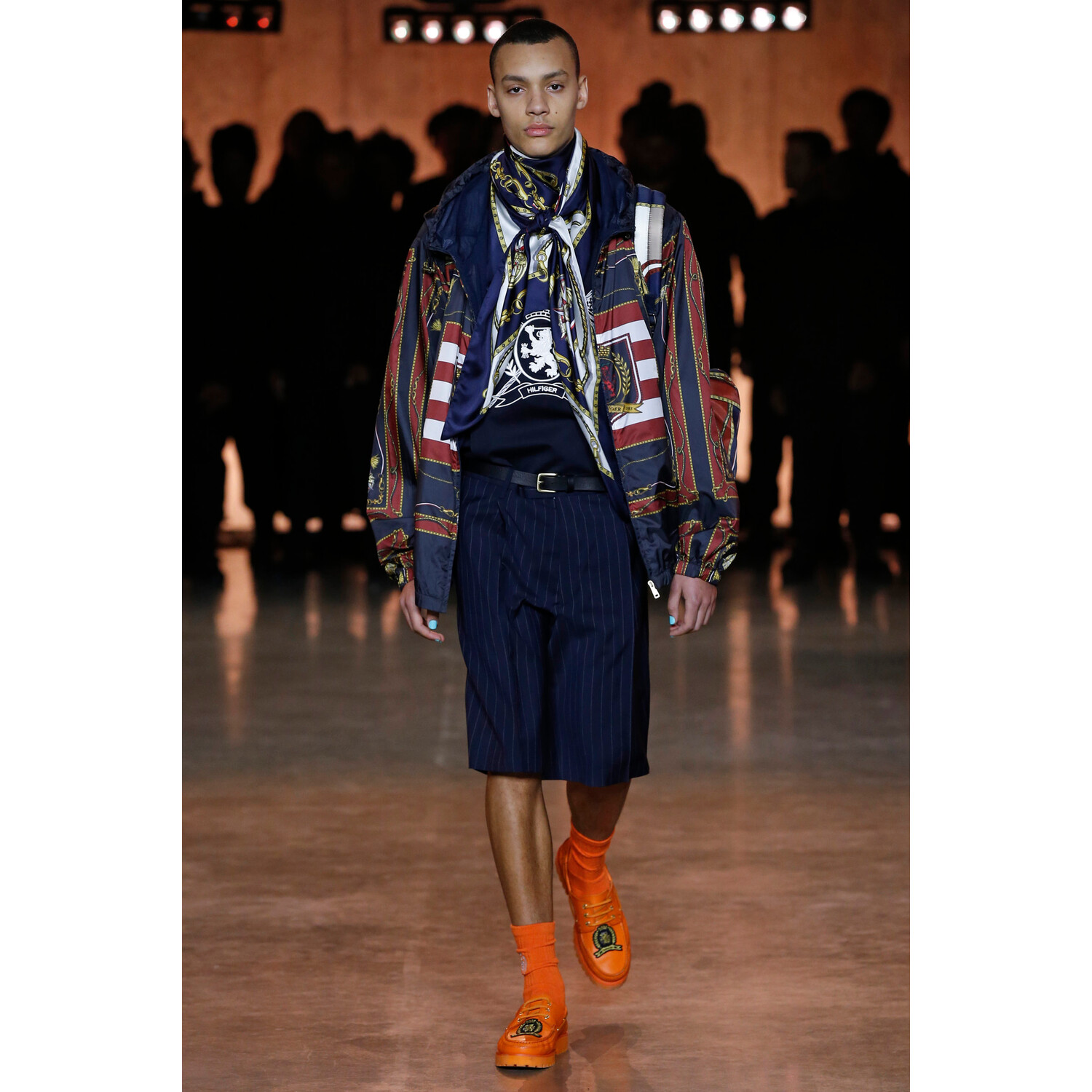 Фото Tommy Hilfiger Spring 2020 Ready-to-Wear / Томми Хилфигер весна-лето 2020 / Неделя моды: Лондон