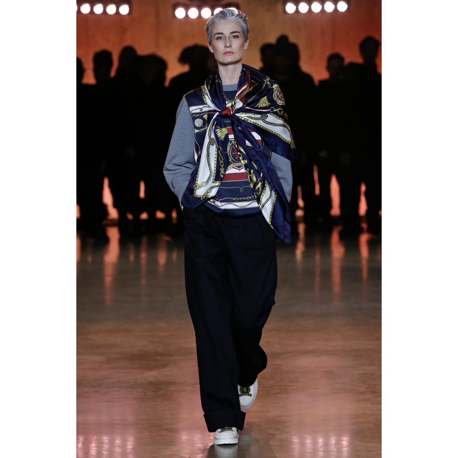 Фото Tommy Hilfiger Spring 2020 Ready-to-Wear / Томми Хилфигер весна-лето 2020 / Неделя моды: Лондон