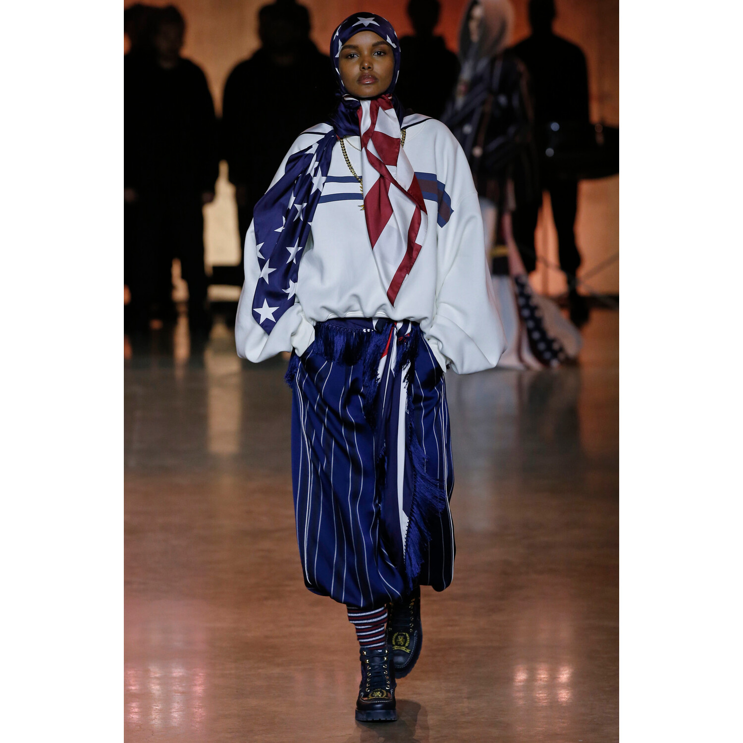Фото Tommy Hilfiger Spring 2020 Ready-to-Wear / Томми Хилфигер весна-лето 2020 / Неделя моды: Лондон