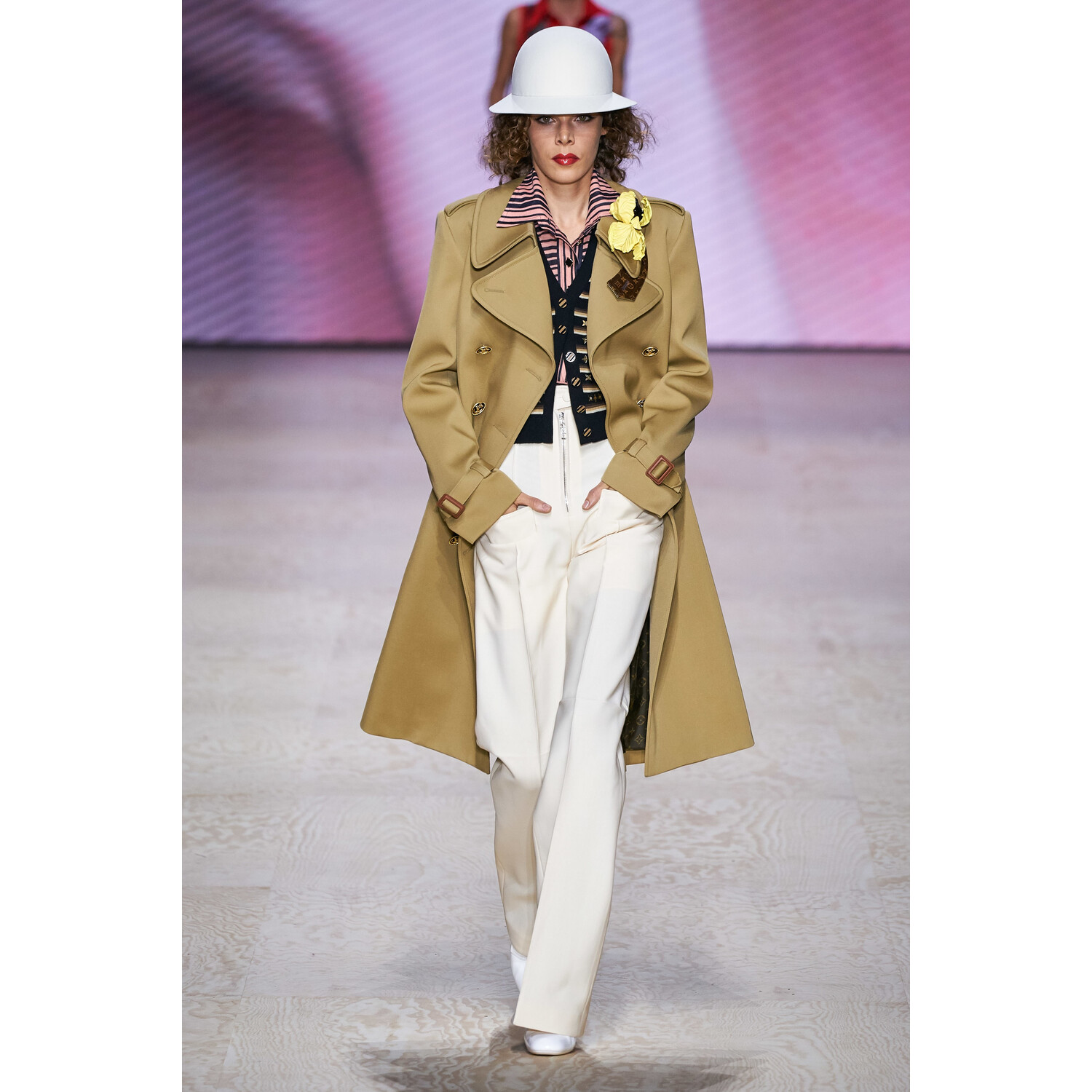 Фото Louis Vuitton Spring 2020 / Louis Vuitton весна-лето 2020 / Неделя моды: Париж