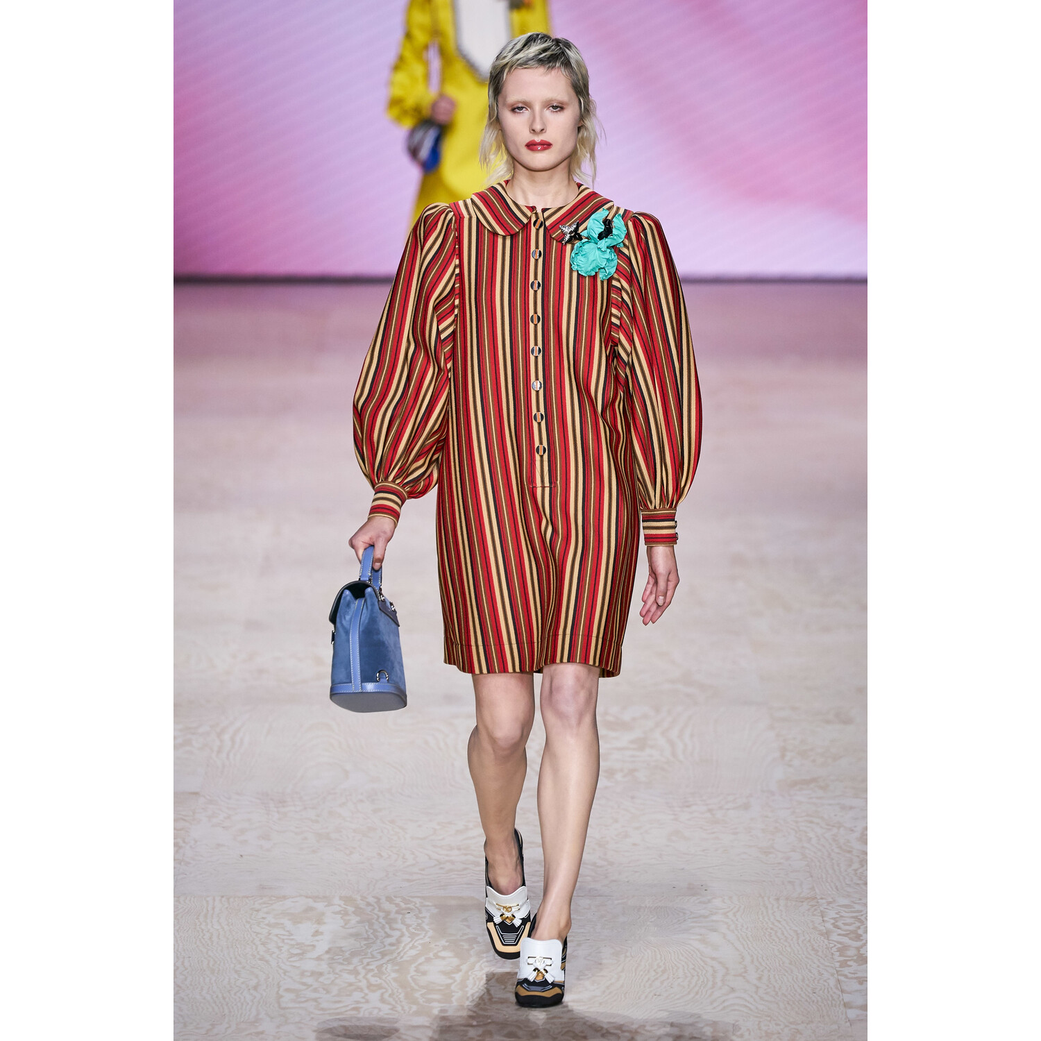 Фото Louis Vuitton Spring 2020 / Louis Vuitton весна-лето 2020 / Неделя моды: Париж