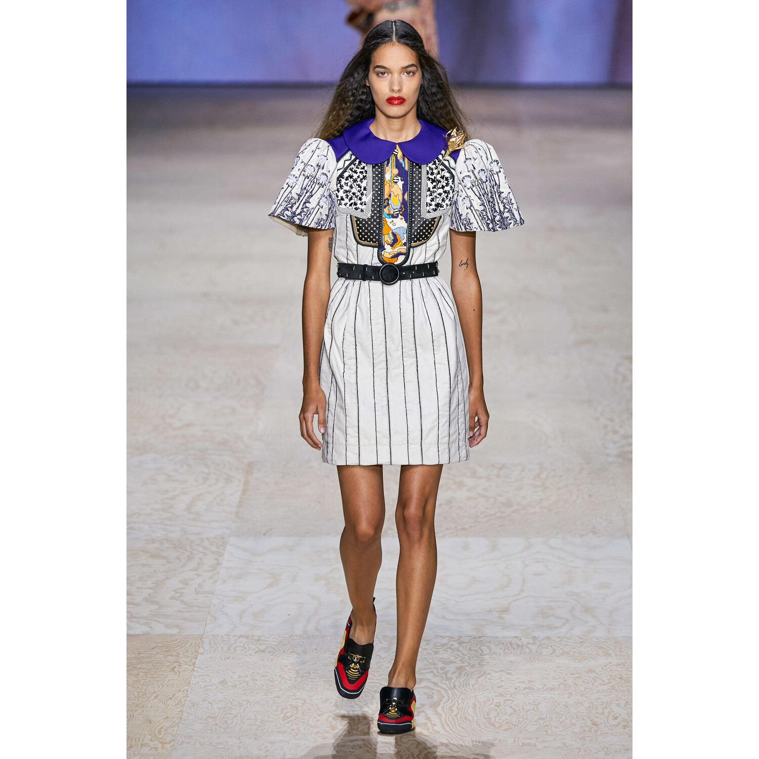 Фото Louis Vuitton Spring 2020 / Louis Vuitton весна-лето 2020 / Неделя моды: Париж