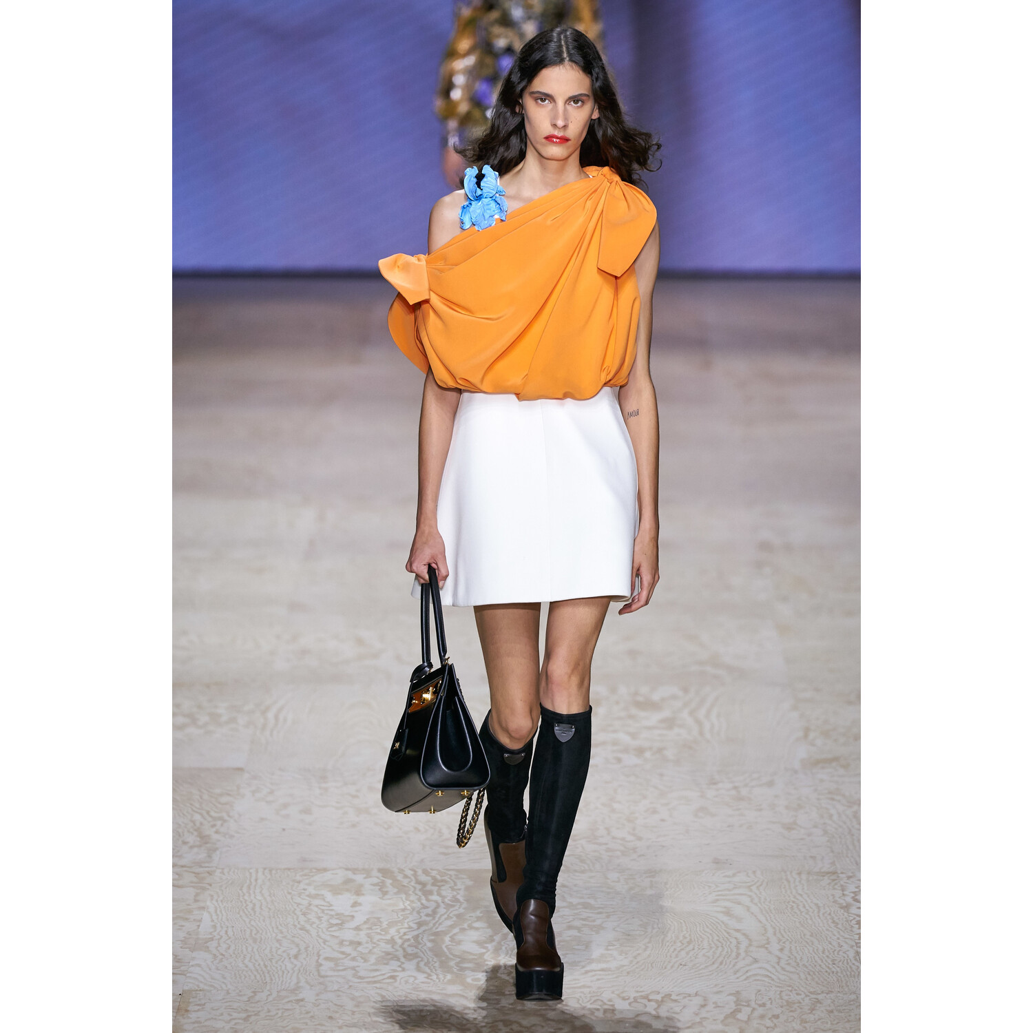 Фото Louis Vuitton Spring 2020 / Louis Vuitton весна-лето 2020 / Неделя моды: Париж