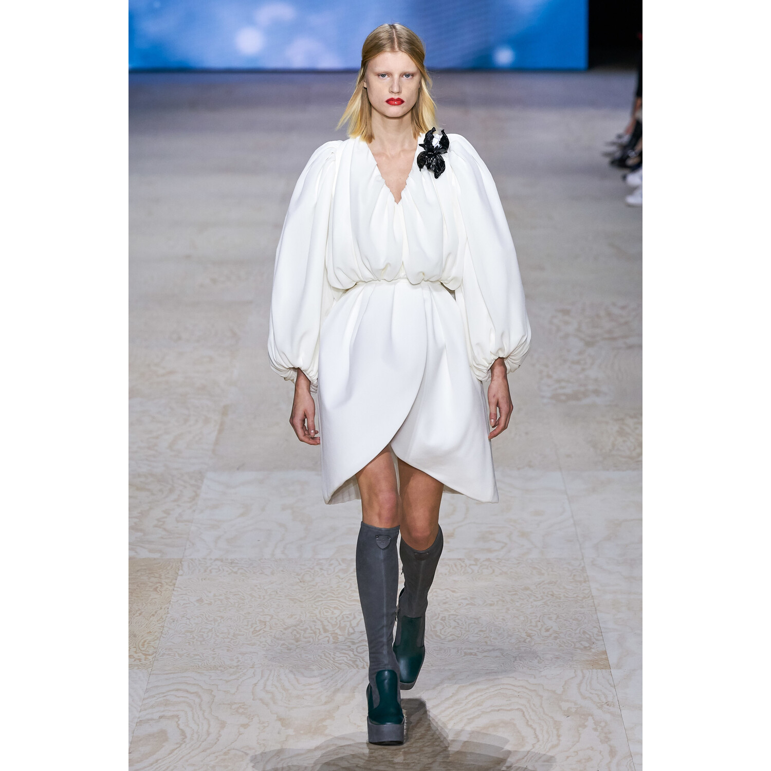 Фото Louis Vuitton Spring 2020 / Louis Vuitton весна-лето 2020 / Неделя моды: Париж