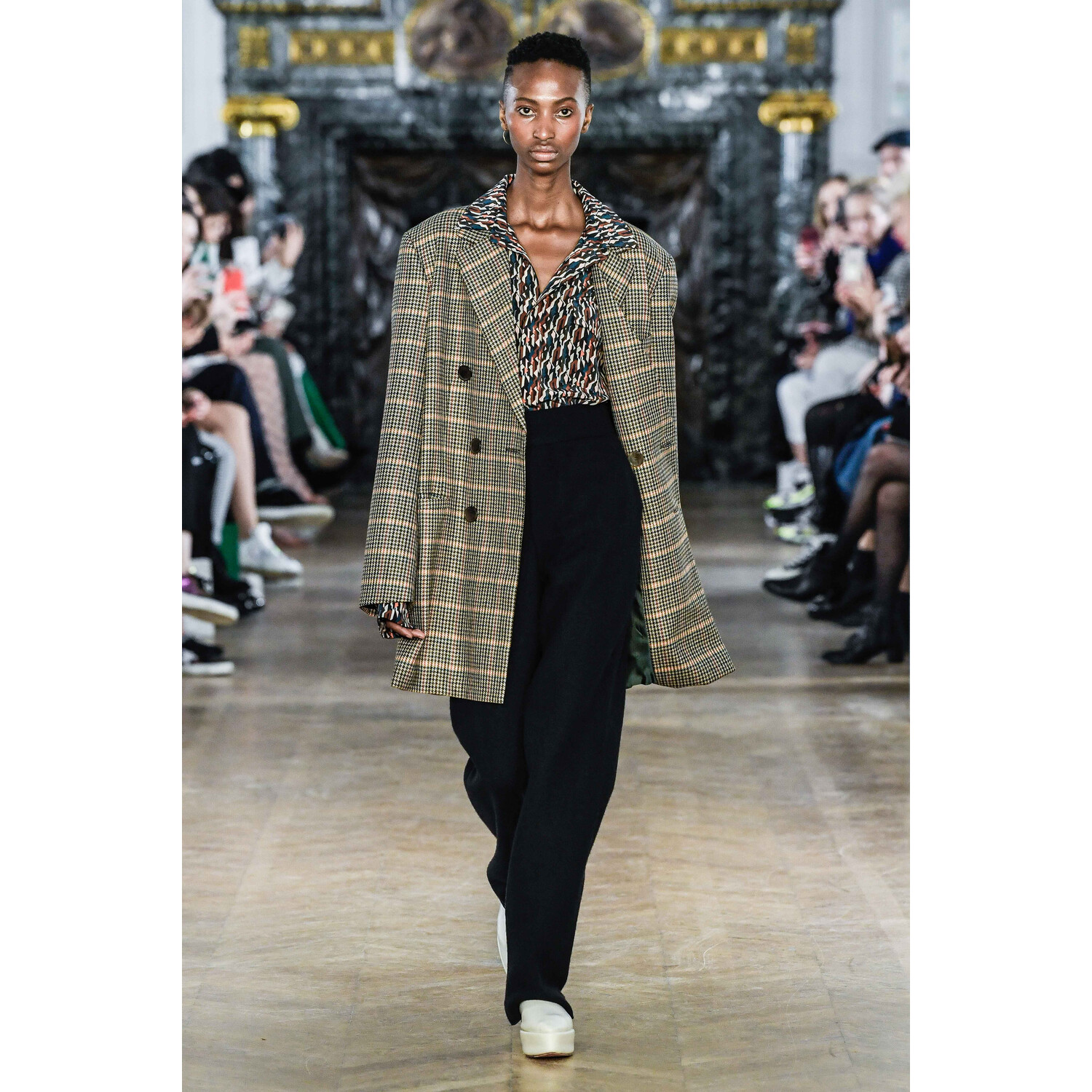 Фото Nobi Talai Fall 2019 Ready-to-Wear / Nobi Talai осень 2019 / Неделя моды: Париж