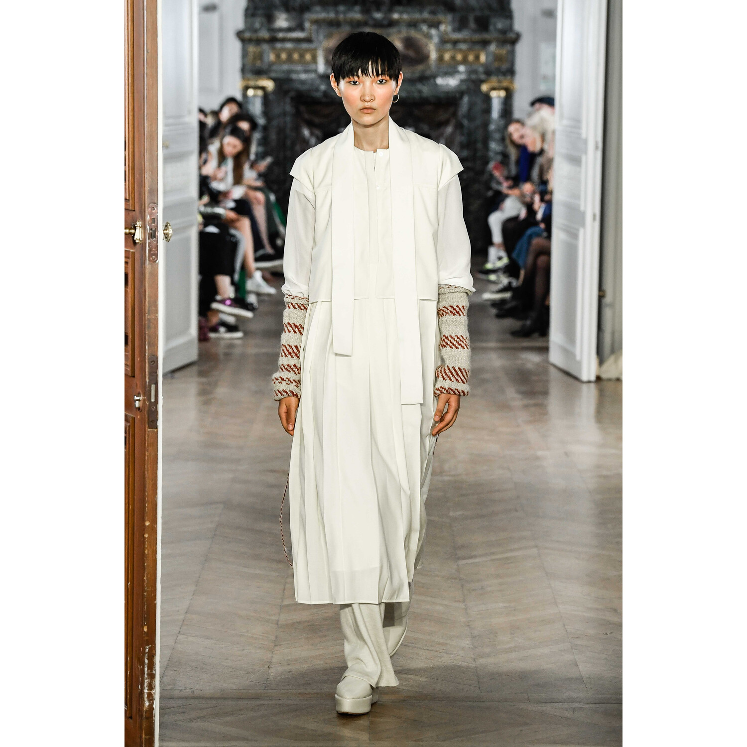 Фото Nobi Talai Fall 2019 Ready-to-Wear / Nobi Talai осень 2019 / Неделя моды: Париж