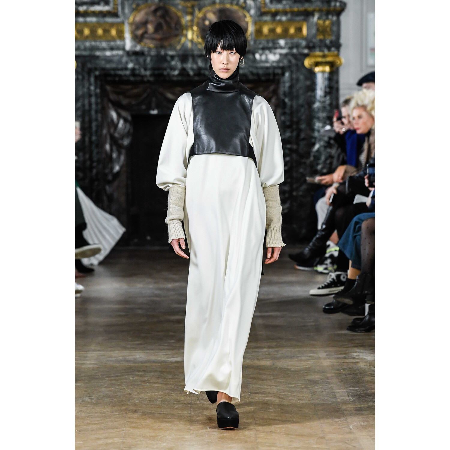 Фото Nobi Talai Fall 2019 Ready-to-Wear / Nobi Talai осень 2019 / Неделя моды: Париж