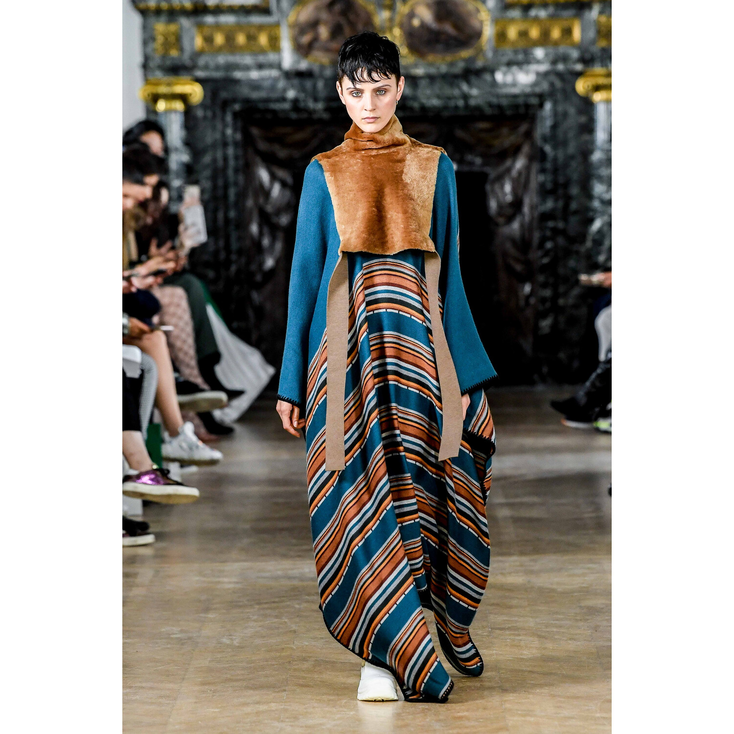 Фото Nobi Talai Fall 2019 Ready-to-Wear / Nobi Talai осень 2019 / Неделя моды: Париж
