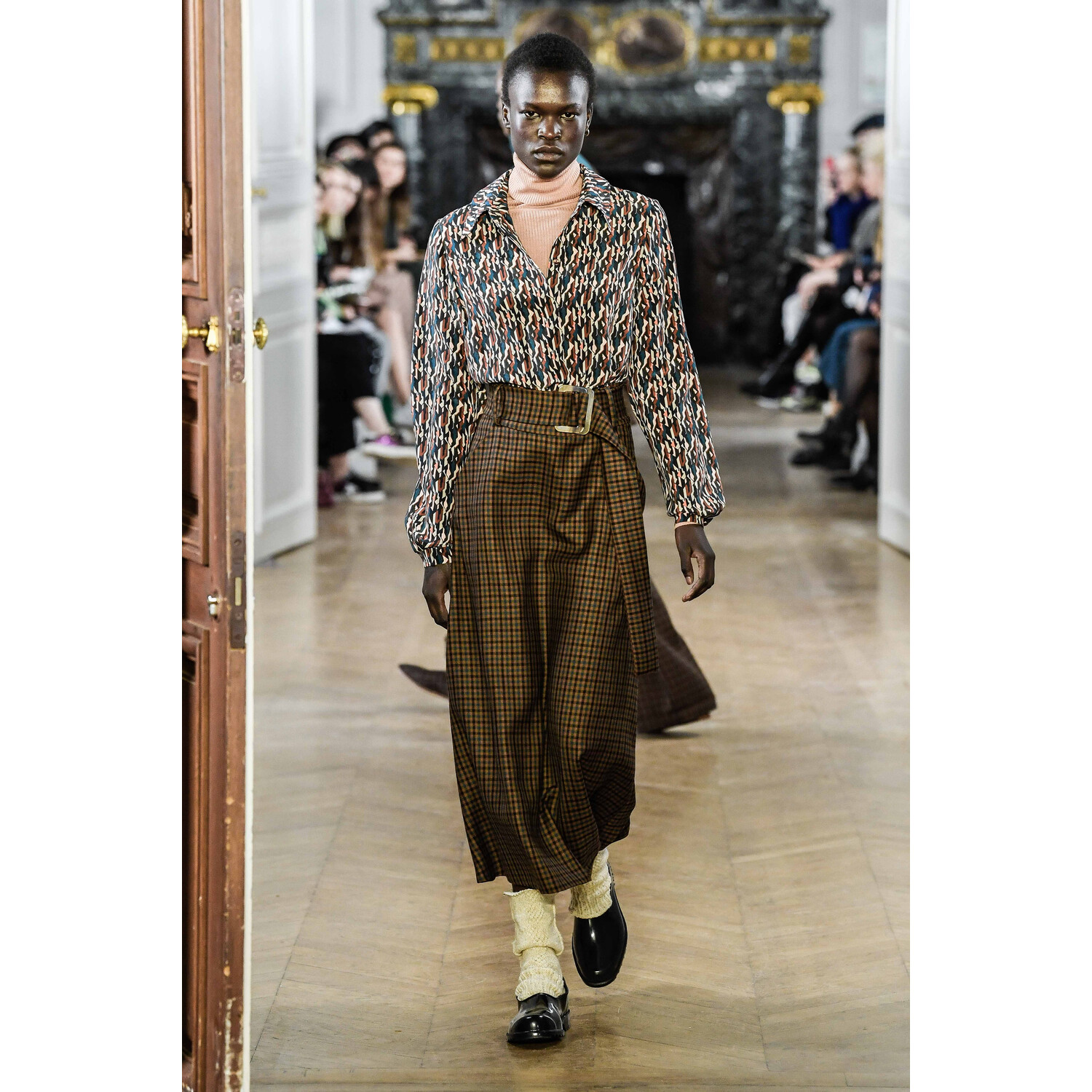 Фото Nobi Talai Fall 2019 Ready-to-Wear / Nobi Talai осень 2019 / Неделя моды: Париж