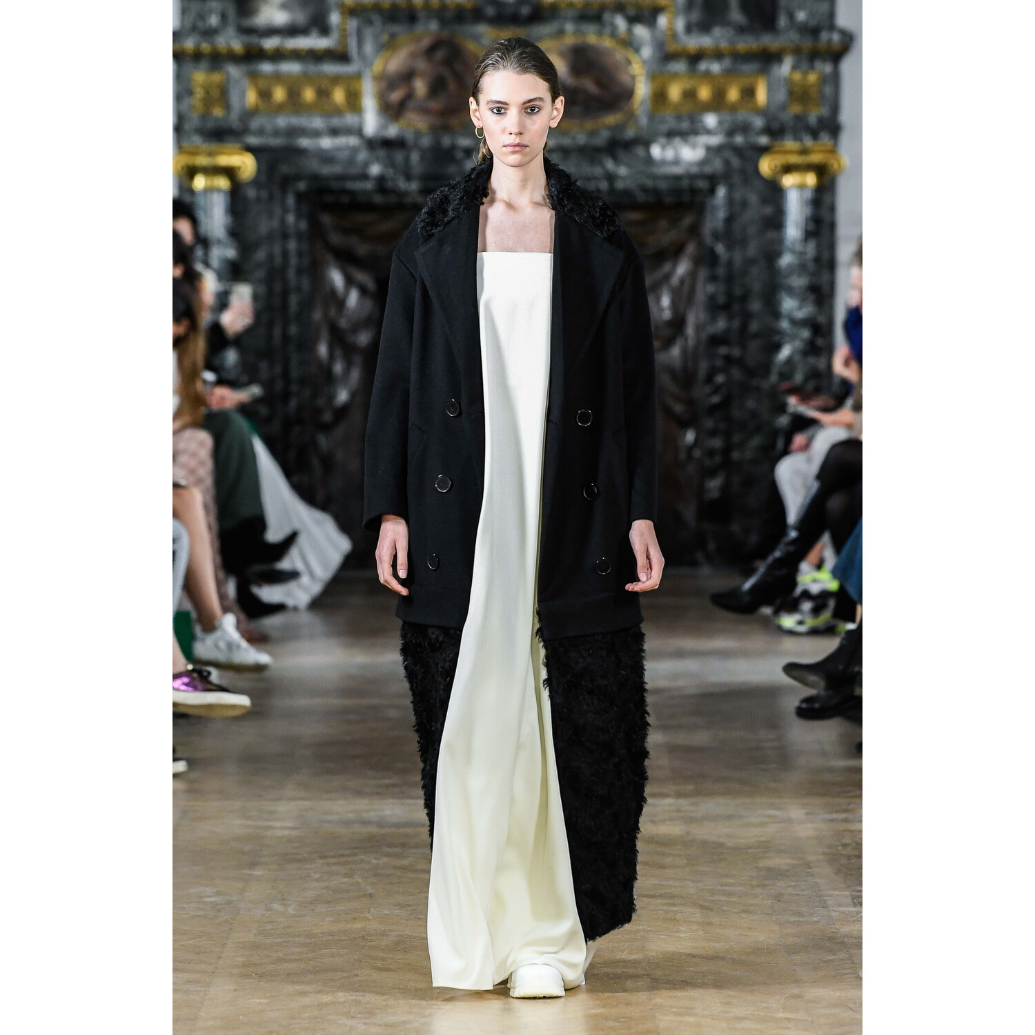 Фото Nobi Talai Fall 2019 Ready-to-Wear / Nobi Talai осень 2019 / Неделя моды: Париж