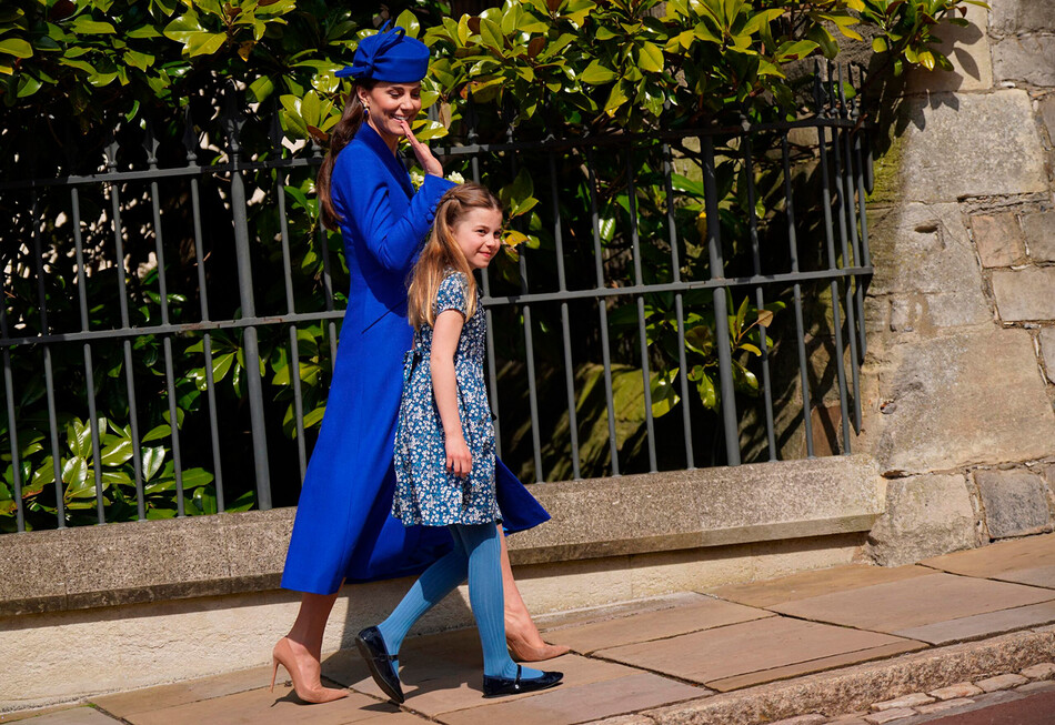 Кейт Миддлтон с принцессой Шарлоттой посетила пасхальную службу, 2023