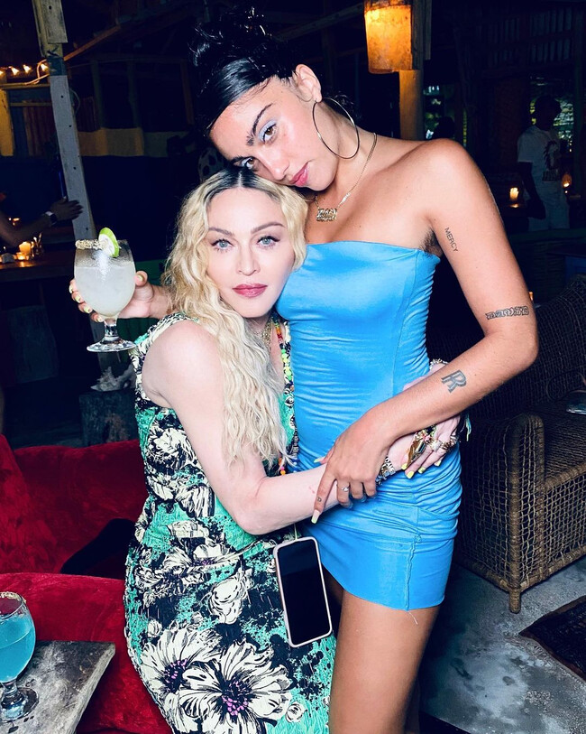 Дочь Мадонны создала страничку в Instagram 