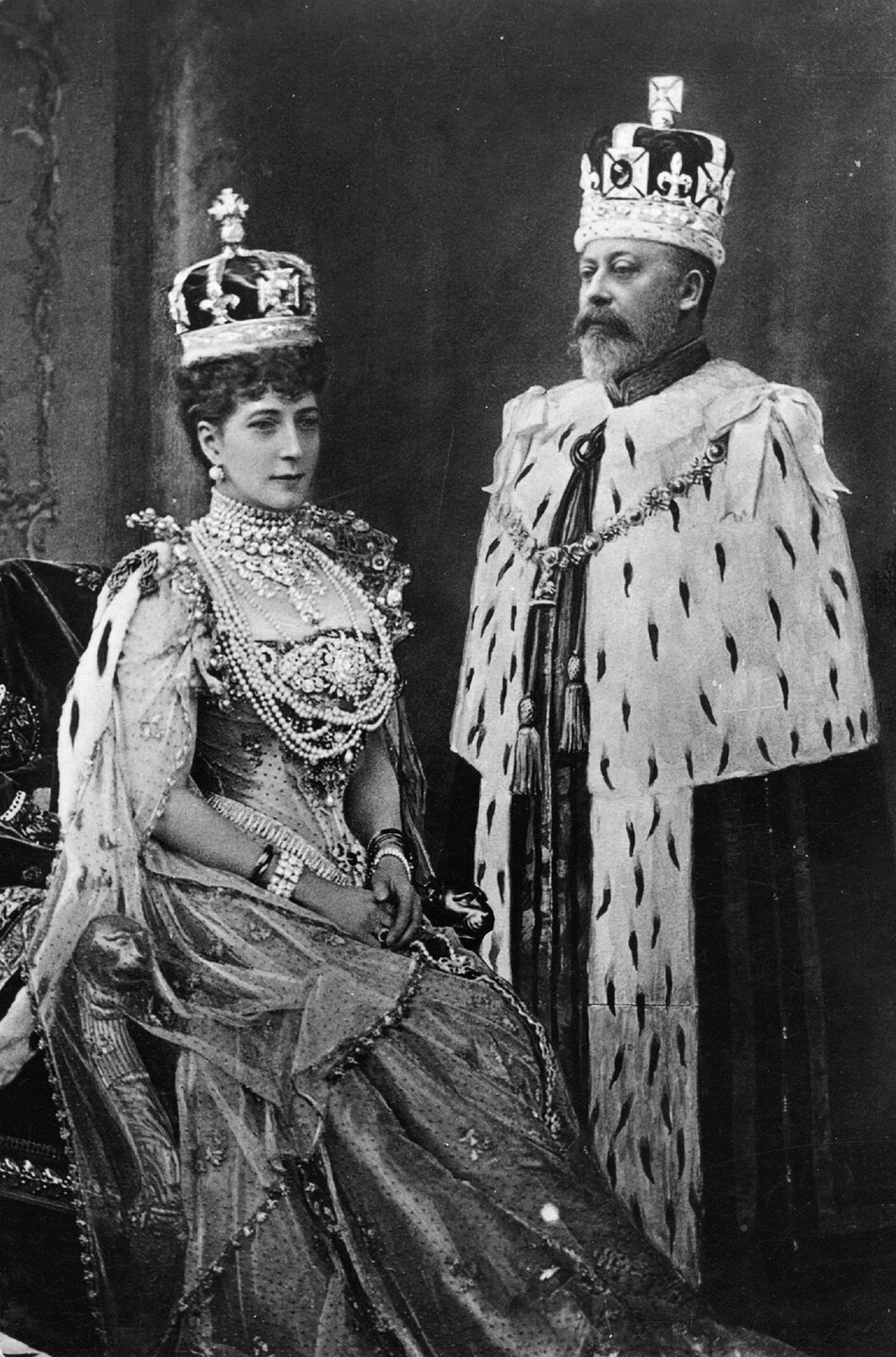 Король Эдуард VII и королева Александра во время коронации в 1902 году