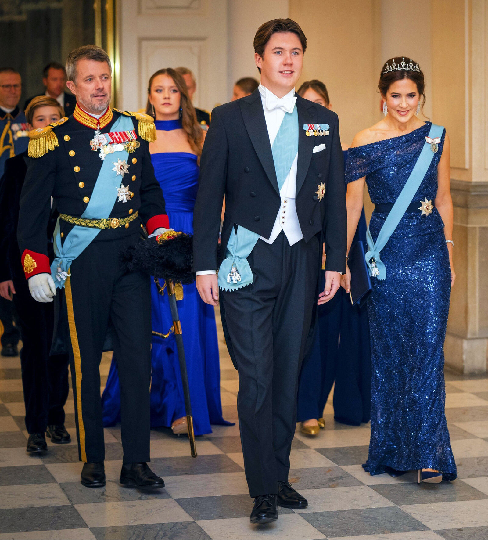 18-летний красавчик-холостяк: познакомьтесь с новым главным наследником престола Дании