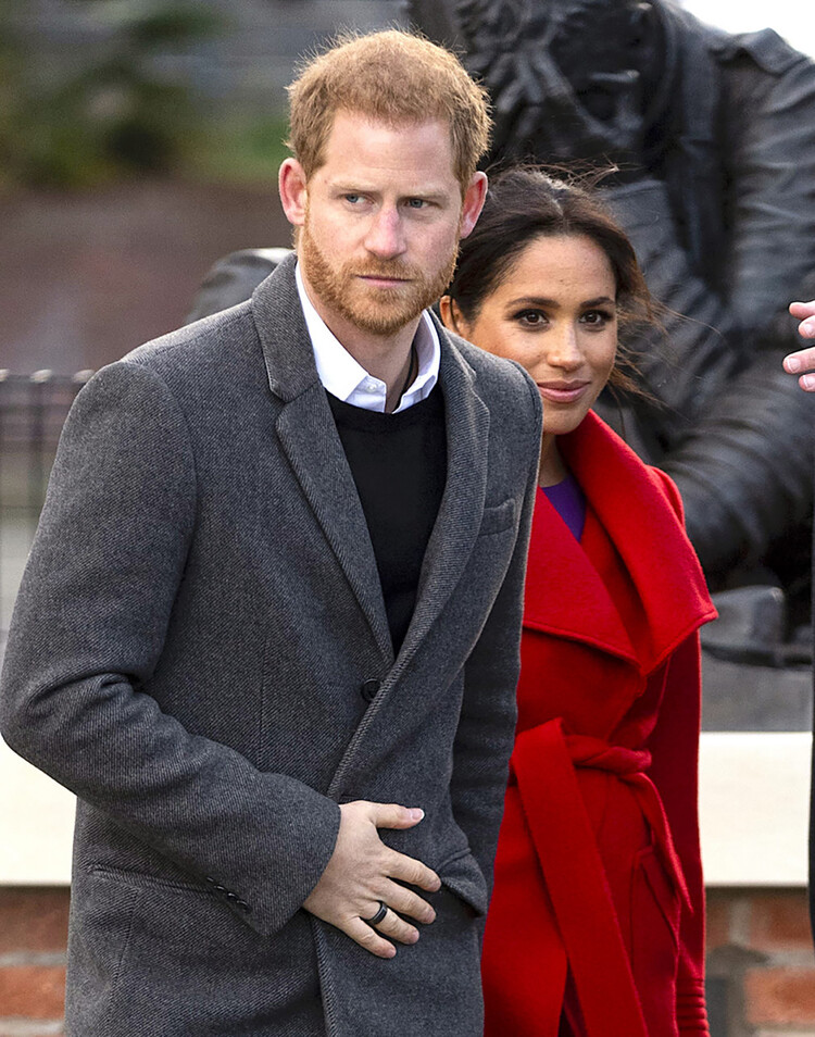 Принц Гарри и Меган Маркл проведут Рождество в Великобритании из-за болезни королевы