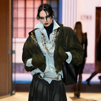 Gucci весна-лето 2027: Демна наконец нашёл свой путь