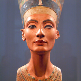Египетский археолог утверждает, что нашел мумию царицы Нефертити