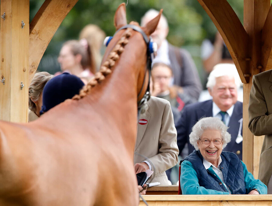 Елизавета II на Королевском Виндзорском конном шоу 2021