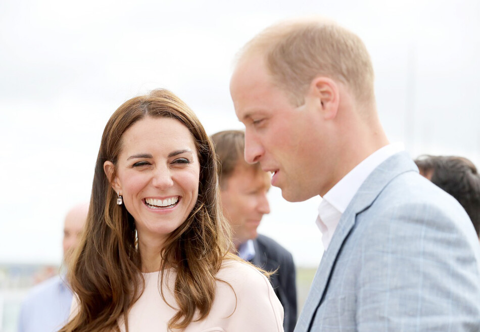 Кэтрин, герцогиня Кембриджская, и принц Уильям, герцог Кембриджский 1 сентября 2016 года в Ньюки, Великобритания