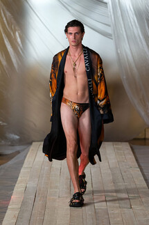 Roberto Cavalli весна-лето 2022 / Roberto Cavalli Spring 2022 Ready-to-Wear collection
