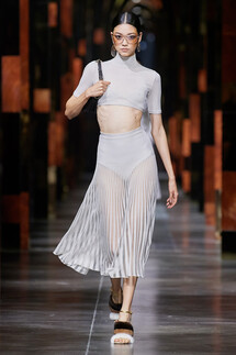 Fendi весна-лето 2022 / Fendi Spring 2022 Ready-to-Wear collection
