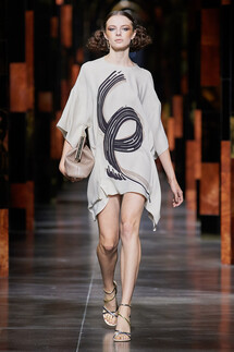 Fendi весна-лето 2022 / Fendi Spring 2022 Ready-to-Wear collection