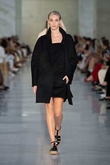 Max Mara весна-лето 2022 / Max Mara Spring 2022 Ready-to-Wear collection