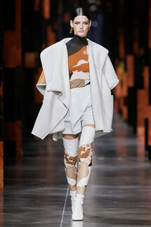 Fendi весна-лето 2022 / Fendi Spring 2022 Ready-to-Wear collection