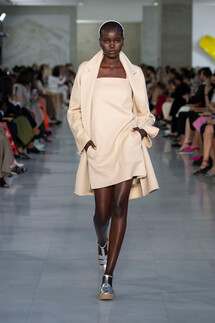 Max Mara весна-лето 2022 / Max Mara Spring 2022 Ready-to-Wear collection