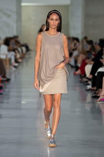 Max Mara весна-лето 2022 / Max Mara Spring 2022 Ready-to-Wear collection