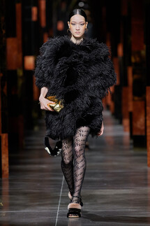 Fendi весна-лето 2022 / Fendi Spring 2022 Ready-to-Wear collection
