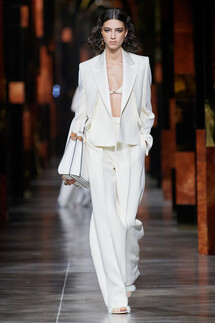 Fendi весна-лето 2022 / Fendi Spring 2022 Ready-to-Wear collection