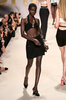 Chanel весна-лето 2022 / Chanel Spring 2022 Ready-to-Wear collection