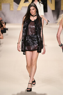 Chanel весна-лето 2022 / Chanel Spring 2022 Ready-to-Wear collection