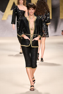 Chanel весна-лето 2022 / Chanel Spring 2022 Ready-to-Wear collection