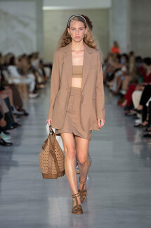 Max Mara весна-лето 2022 / Max Mara Spring 2022 Ready-to-Wear collection