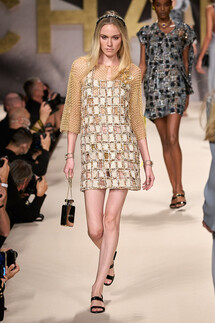 Chanel весна-лето 2022 / Chanel Spring 2022 Ready-to-Wear collection