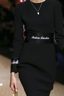 Details Dolce and Gabbana Fall 2018 Ready-to-Wear , Детали Дольче и Габбана осень зима 2018 , Fashion show , неделя моды в Милане , MFW , Mainstyles