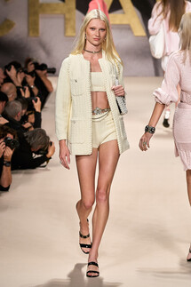 Chanel весна-лето 2022 / Chanel Spring 2022 Ready-to-Wear collection
