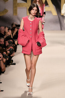 Chanel весна-лето 2022 / Chanel Spring 2022 Ready-to-Wear collection