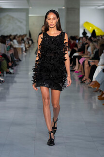 Max Mara весна-лето 2022 / Max Mara Spring 2022 Ready-to-Wear collection