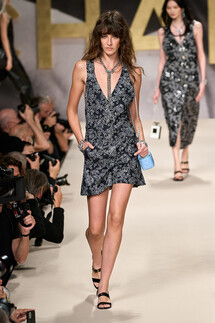 Chanel весна-лето 2022 / Chanel Spring 2022 Ready-to-Wear collection