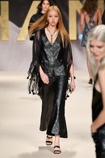 Chanel весна-лето 2022 / Chanel Spring 2022 Ready-to-Wear collection