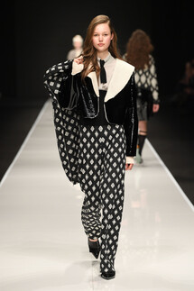Anteprima Fall 2019 Ready-to-Wear / Anteprima осень 2019 / Неделя моды: Милан